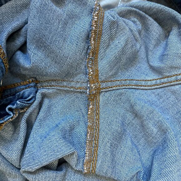 FRAME Le Slouch Straight Leg Low Rise Jeans in Iceberg Distressed - Picture 7 of 15